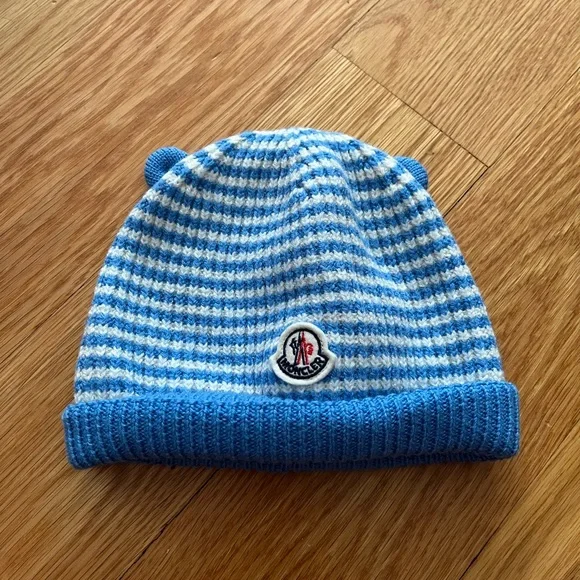 Boys moncler hat shop